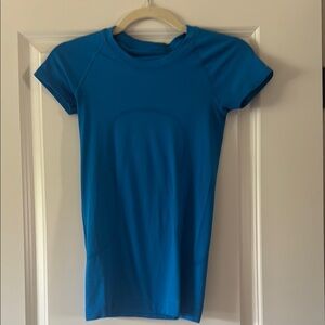 Lululemon Athletica Blue Short Sleeve Tee